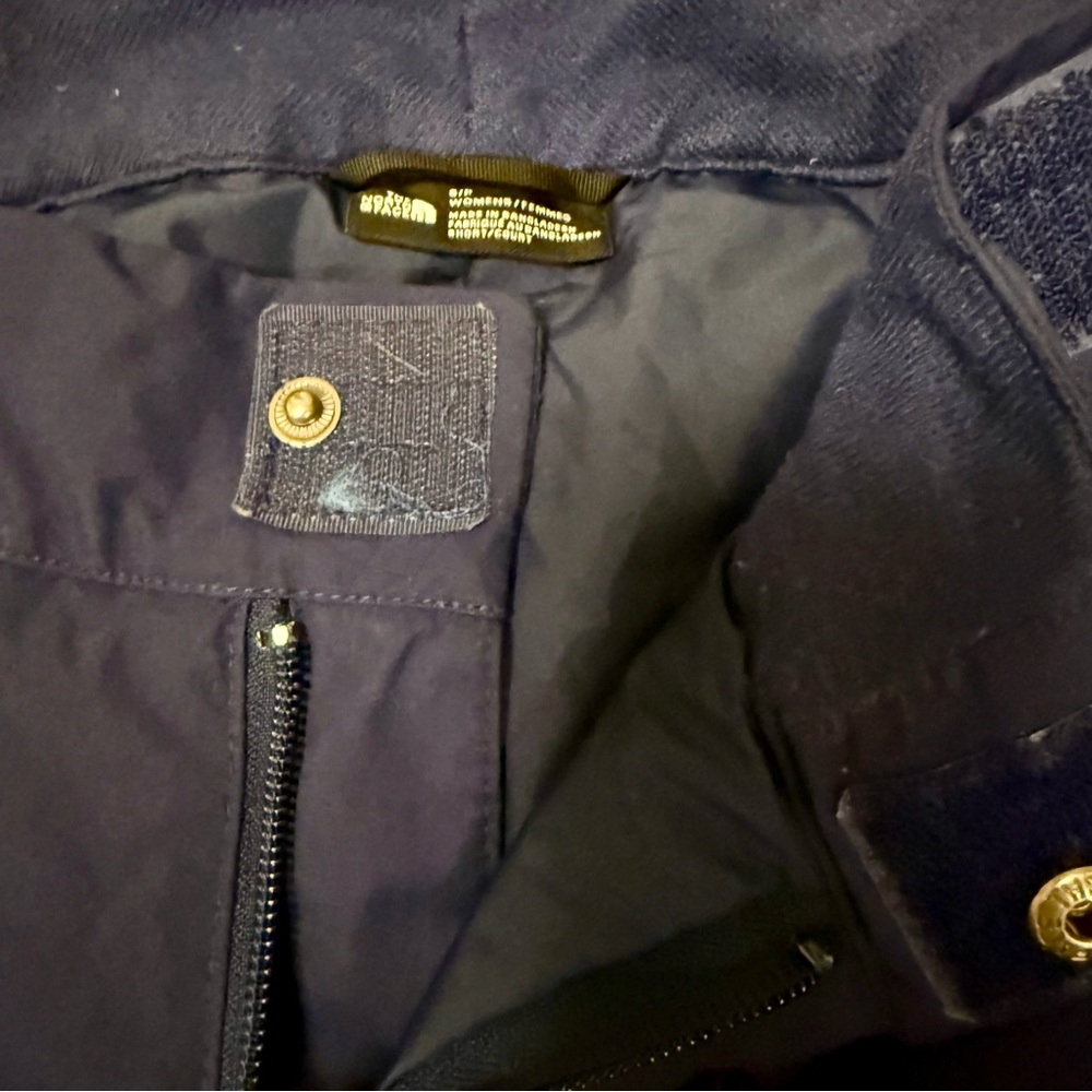 The North Face Women’s Blue Snow Pants - Picture 3 of 6